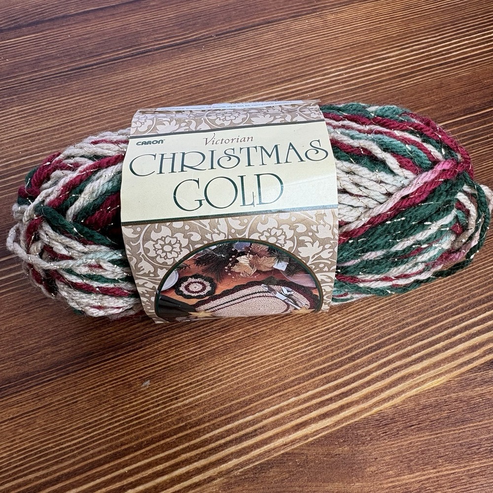 Caron Christmas Gold Yarn Mistletoe G28019 Metallic Worsted Discontinued
